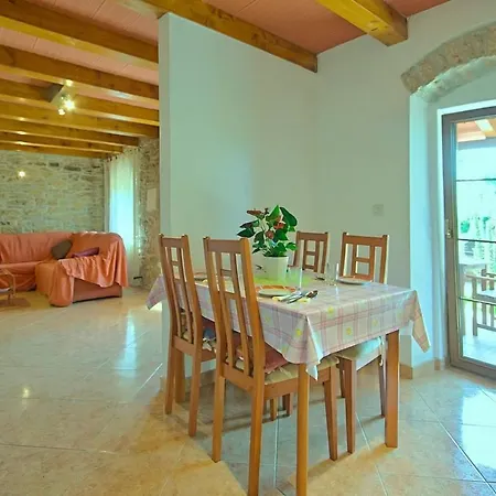 Casa Nadija